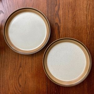 MIKASA Potters Art Buckskin Stoneware Dinner Plates